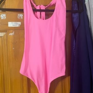 NEVER WORN hit pink open back body suit